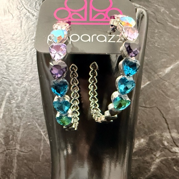 PAPARAZZI Earrings with Hearts - Picture 5 of 9